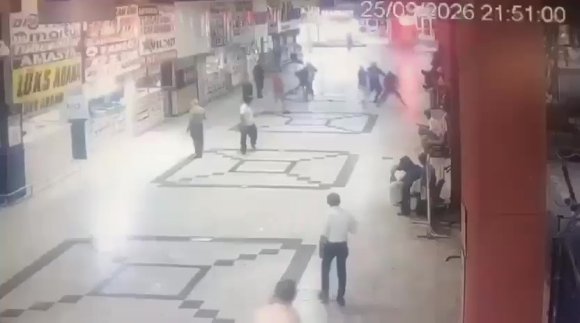 DEĞNEKÇİDEN BİLET ALDI, İADE ETMEK İSTEYİNCE DAYAK YEDİ