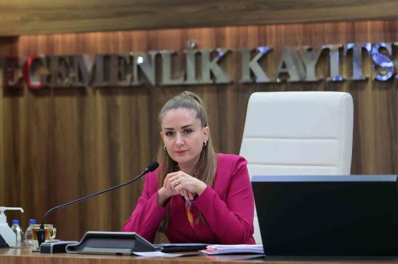 BAŞKAN VEKİLİ ÖZDEMİR: "ALTINTAŞ ÇANAĞINDA BİRİKEN SUYU DENİZE ULAŞTIRMAK İSTİYORUZ"