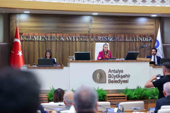 BAŞKAN VEKİLİ ÖZDEMİR: "ALTINTAŞ ÇANAĞINDA BİRİKEN SUYU DENİZE ULAŞTIRMAK İSTİYORUZ"