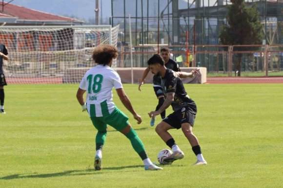 TFF 2. LİG: İSTİKLALSPOR: 4 - SERİKSPOR: 1