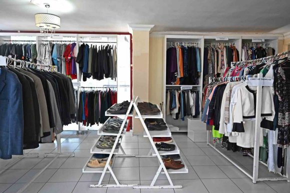 BÜYÜKŞEHİR SOSYAL YARDIM MERKEZİ’NDE İHTİYAÇ SAHİPLERİNE DESTEK