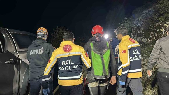 ISPARTA’DA YAZILI KANYON’DA MAHSUR KALAN 3 İHH GÖNÜLLÜSÜ KURTARILDI