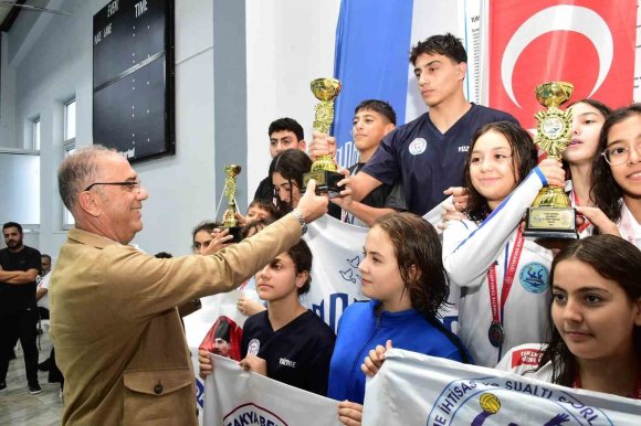 ANTAKYA’DA DÜZENLENEN 2. KAMİL KÖSEOĞLU YÜZME TURNUVASI DÜZENLENDİ