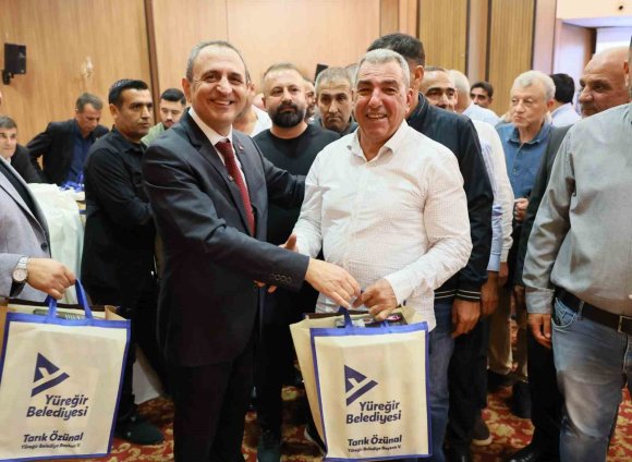 BAŞKAN VEKİLİ ÖZÜNAL, MUHTARLARLA BULUŞTU