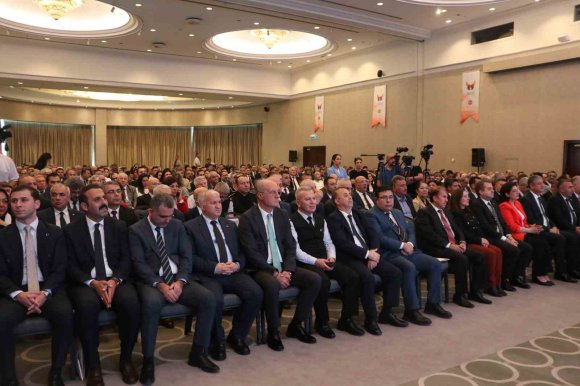 ADANA’NIN KALKINMA YOL HARİTASI "ADANA KALKINMA PROGRAMI" İLE BELİRLENDİ