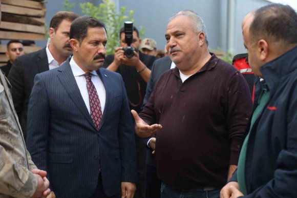 ALEVLERE TESLİM OLAN FABRİKADA VALİ MASATLI İNCELEMELERDE BULUNDU