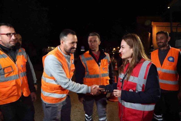BAŞKAN VEKİLİ BÜŞRA ÖZDEMİR: "ANTALYA’DA ASFALT SEFERBERLİĞİ BAŞLATTIK"