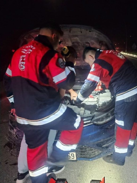 KIRIKHAN’DA TARLAYA UÇAN OTOMOBİLİN SÜRÜCÜSÜ YARALANDI