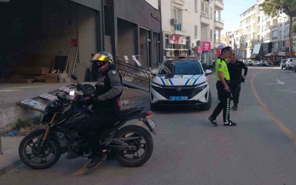 MUT’TA POLİS EKİPLERİ KURAL TANIMAYAN SÜRÜCÜLERE GÖZ AÇTIRMIYOR