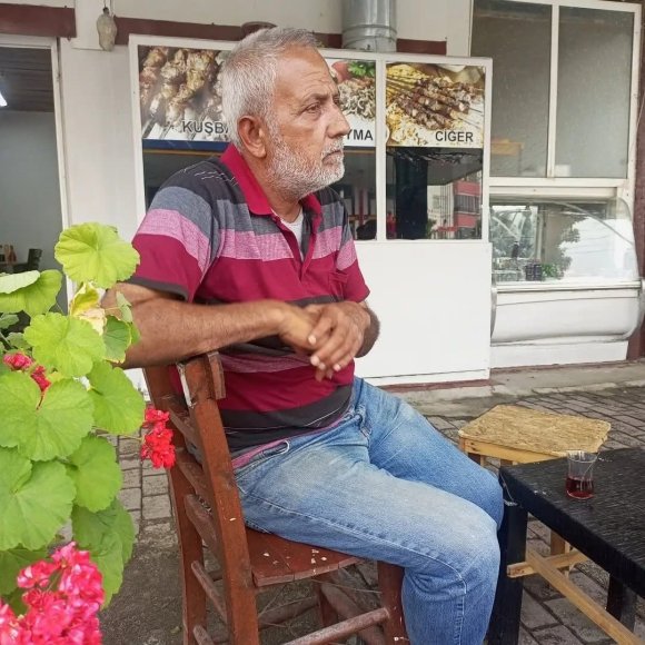 EVİNİN TERASINDA ÖLÜ BULUNDU