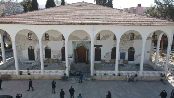 OSMANİYE’DE TARİHİ ENVAR-UL HAMİT CAMİİ DUALARLA YENİDEN İBADETE AÇILDI