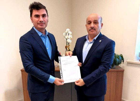 EĞİTİM-BİR-SEN ADANA’DA YENİ YÖNETİM MAZBATASINI ALDI