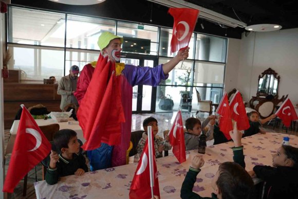 HBB GASTRONOMİEVİ’NDE ÇOCUKLARA CUMHURİYET BAYRAMI ETKİNLİĞİ