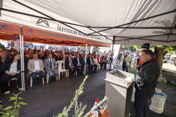 MERSİN’DE ÜRETİCİLERE HAYVAN, FİDAN VE EKİPMAN DESTEĞİ