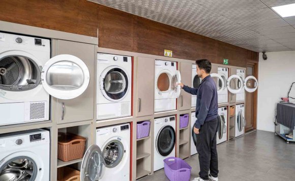 MERSİN’DE ÇAMAŞIR KAFEDEN 9 BİN 800 ÖĞRENCİ YARARLANDI