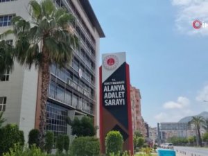 Antalya'da maskeli silahlı zincir market soyguncusu tutuklandı