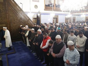Erbaş, Hacı Bayram Veli Camii’nde teravih namazı kıldırdı