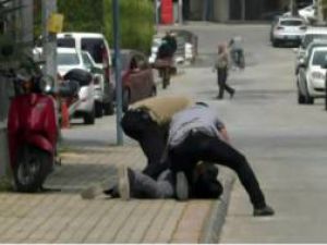 Polis pusu kurdu, dolandırıcıyı suçüstü böyle yakaladı