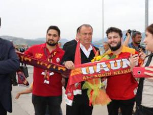 Galatasaray, Alanya'da şampiyon gibi karşılandı