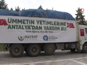 Antalya’dan Suriye’ye 2 yardım tırı