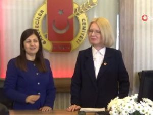 Antalya’da bir ilk: Bir Rus, belediye başkan adayı oldu