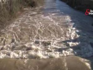 Antalya'da iki raftingçi ölümle burun buruna geldi