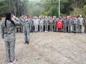 32 yıllık asker arkadaşları içtimada buluştu