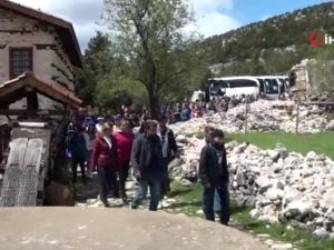 Dünya çocukları 'Dostluk Festivali'nde buluştu